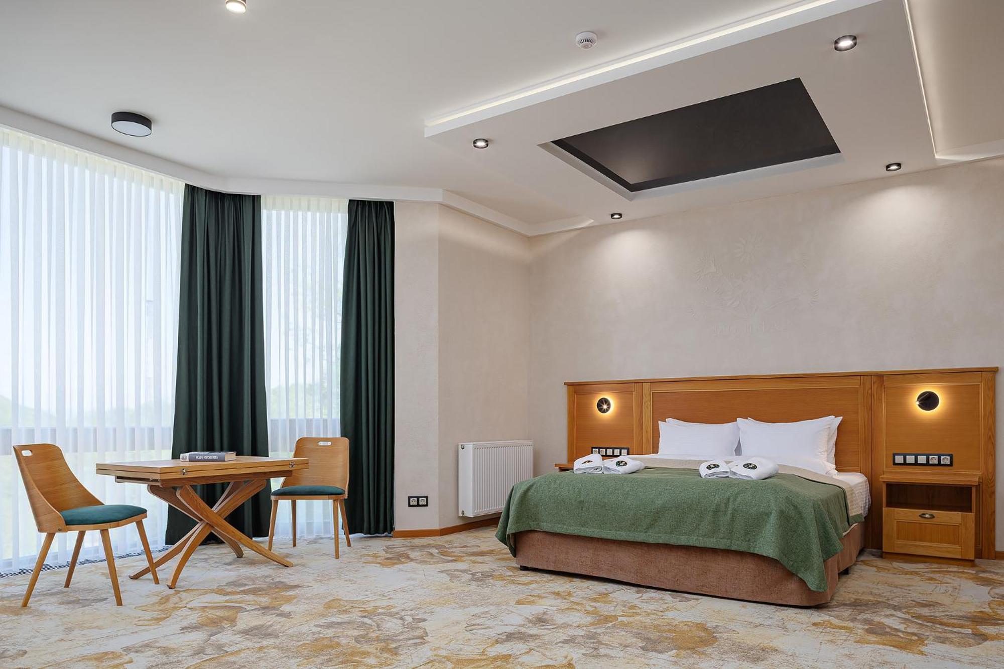 Molfar Resort Hotel & Spa Карпати Shayan Dış mekan fotoğraf